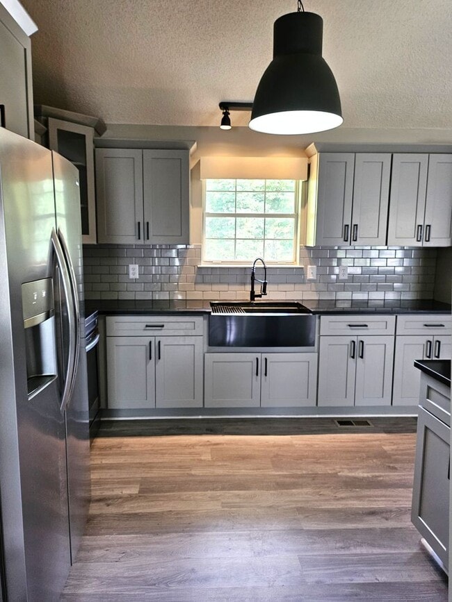 Photo - Coming Soon - Spacious 4 Bedroom 2.5 bath in Hixson, TN 37343