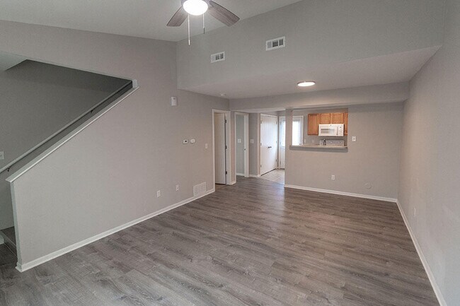 Photo - 5211 Currituck Ln