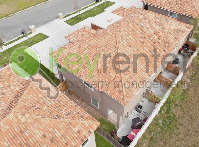 Photo - 1204 E Pineridge Ave Unit 1