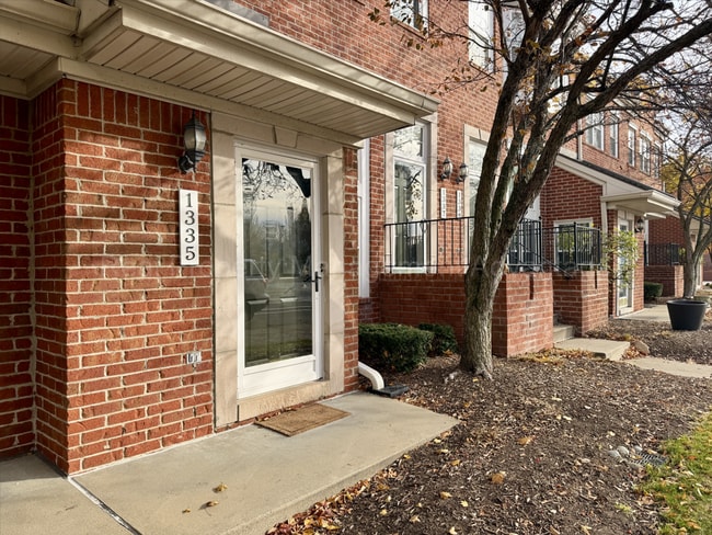 Photo - Modern 2-Bedroom Condo Near Everything in Downtown Royal Oak