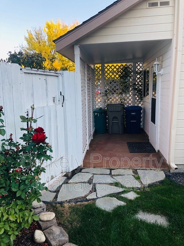 Photo - 4774 N Waterfront Way