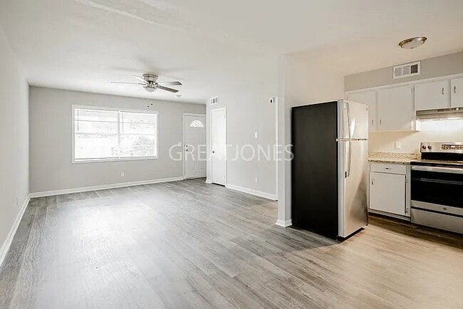 Photo - 1513 Donald Dr