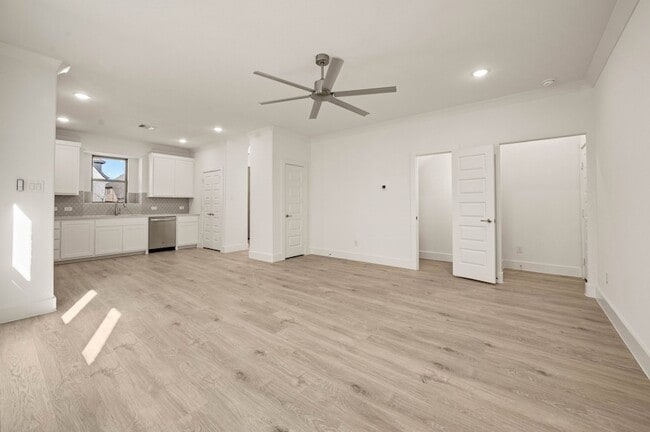 Photo - 2629 Tanager St