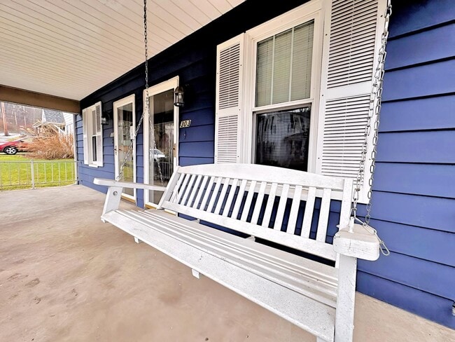 Photo - 303 Leavy Ave