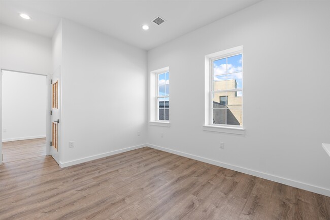 Photo - 3539 John F. Kennedy Blvd Condo Unit 3R