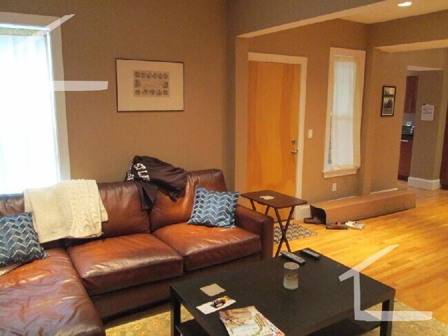 Photo - Don't miss out........ 4 bed 2 bath in Brookline!