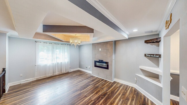 Photo - 5512 Hamilton Ave