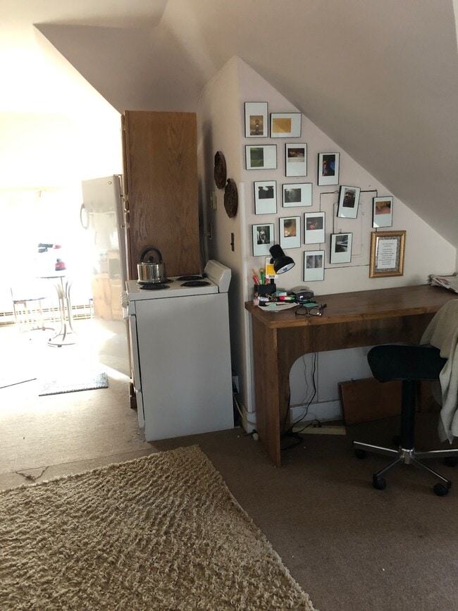 Photo - 832 Quincy Ave Unit Apartment