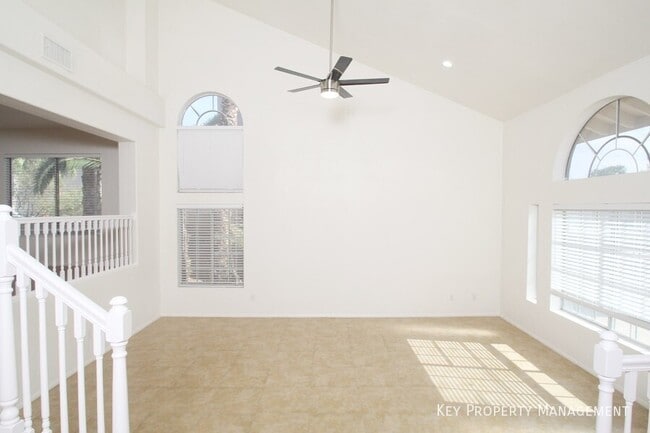 Photo - 2830 Via Stella St