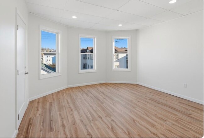 Photo - 32 Oregon St Unit 32 Oregon st