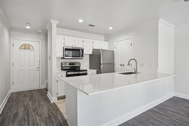 Photo - 4125 Holland Ave Unit 211