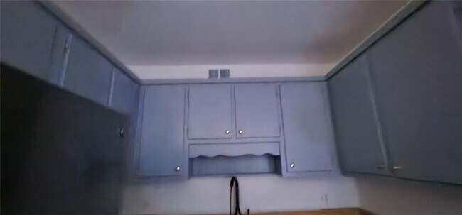 Photo - 16 S East St