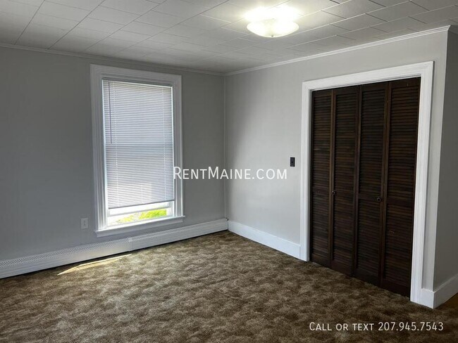 Photo - 445 Main St Unidad B