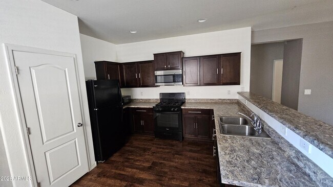 8223 W Pueblo Ave