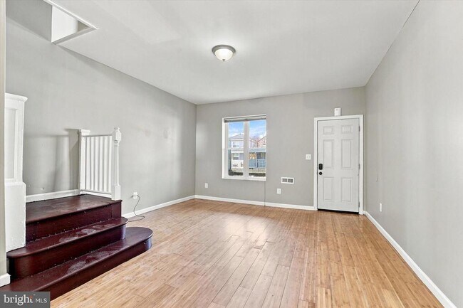 Photo - 1551 N Allison St