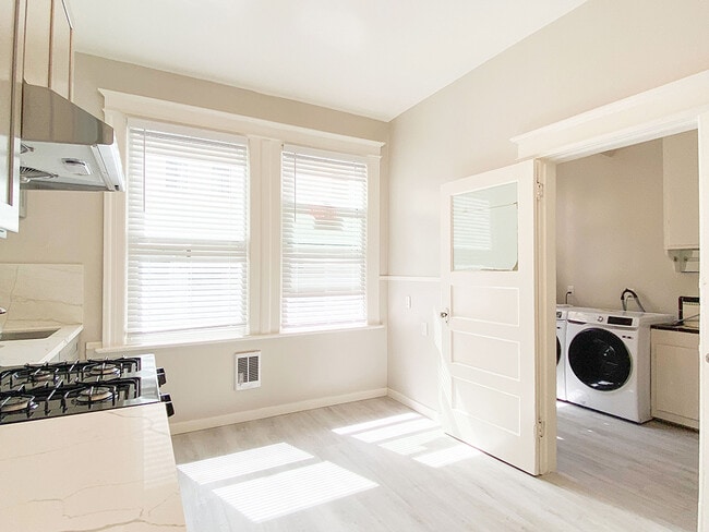 Photo - 527 Union St