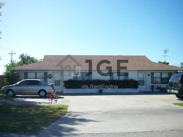 Building Photo - 724 Ne-11 Ter