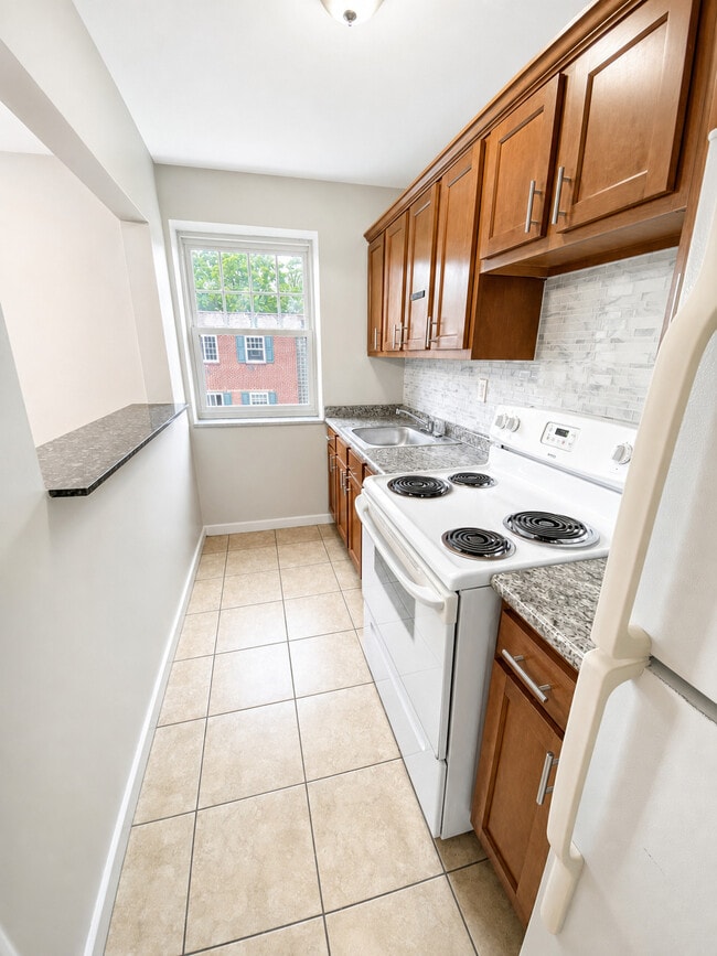 2-Bed/1-Bath - FRIENDSHIP COURT