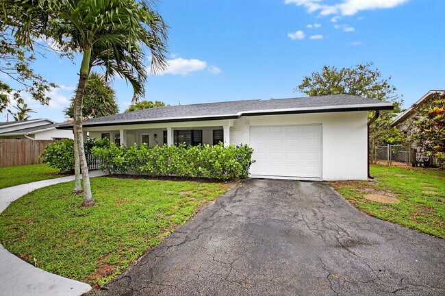 Photo - 725 Heron Dr