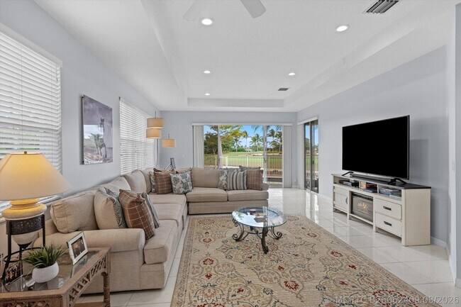 Photo - 2104 Country Golf Dr