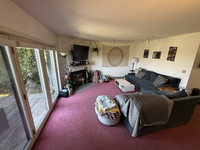 Photo - 160 Westview Ln