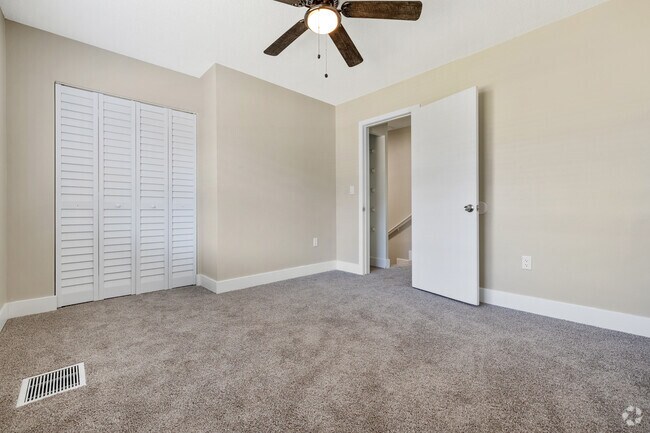 2BR, 1BA - 825SF - Remodeled - Bedroom 1