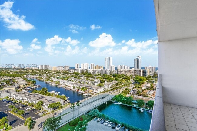 Photo - 2500 Parkview Dr Unit 1610