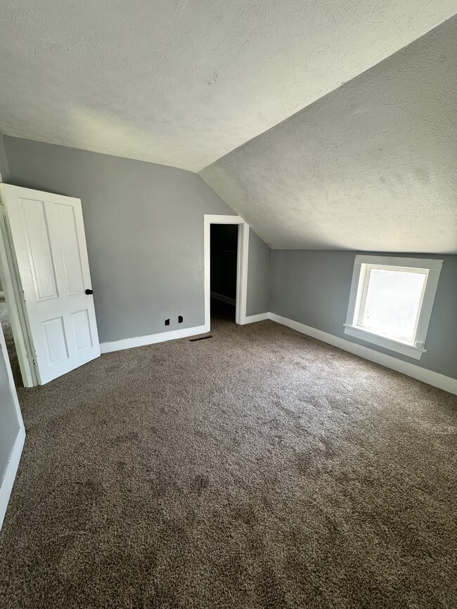 Photo - 1509 Krau St