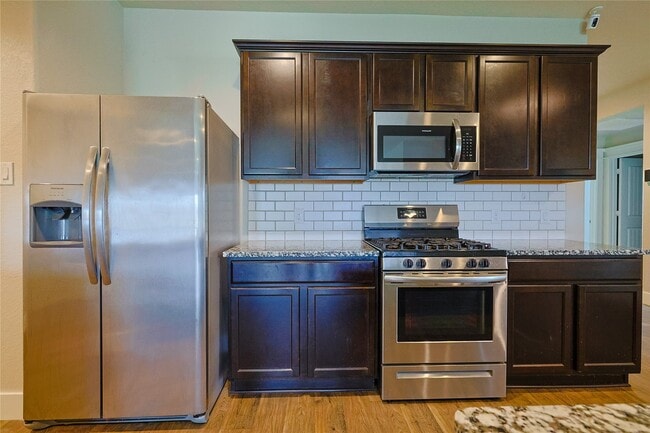 Photo - 707 Acacia Park Ln