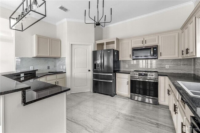 Photo - 1104 N Boston College Dr