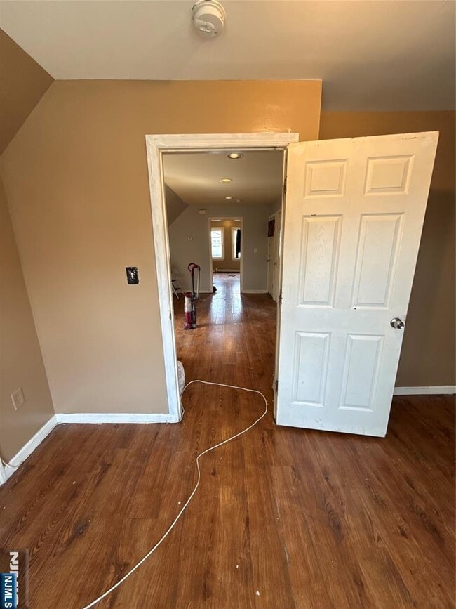 220 S Burnet St Unit 3