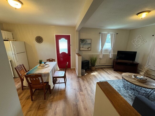 Photo - Winter Rental - Furnished 2 Bedroom Rental...