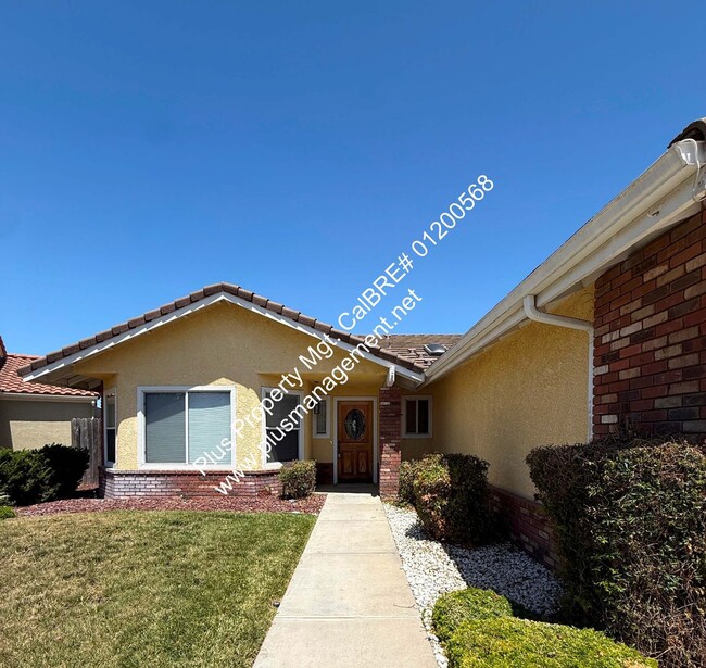 Photo - Beautiful Orcutt Custom Single Story Home on a Cul-De-Sac in Creekside Development