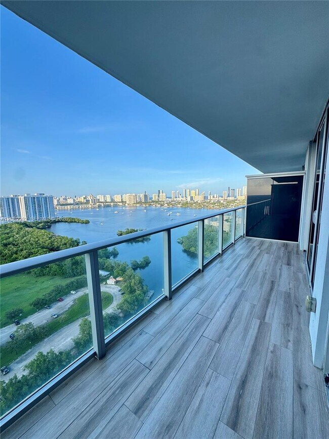 Photo - 16385 Biscayne Blvd Unit 2502