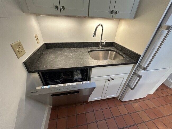 Photo - 31 Branch St Unit 2