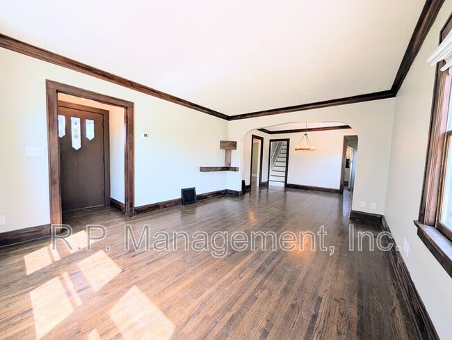 Photo - 636 Gotzian St