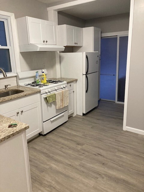 kitchen - 14 Chapman St Unit 1st floor