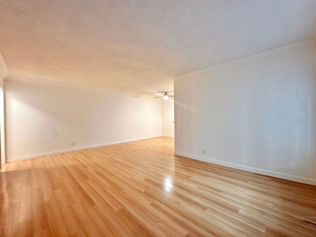 Photo - 1432 N Fairfax Ave Unit 2