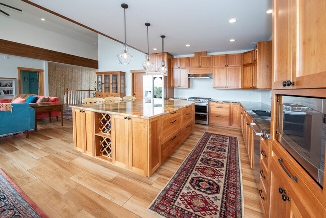 Photo - Campbell Lake