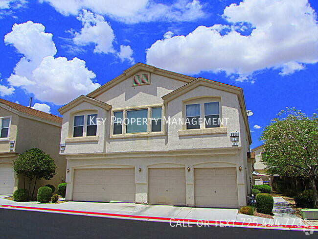 Building Photo - 2 BEDROOM 2 BATH TOWNHOME IN GATED COMMUNI... Unit #101