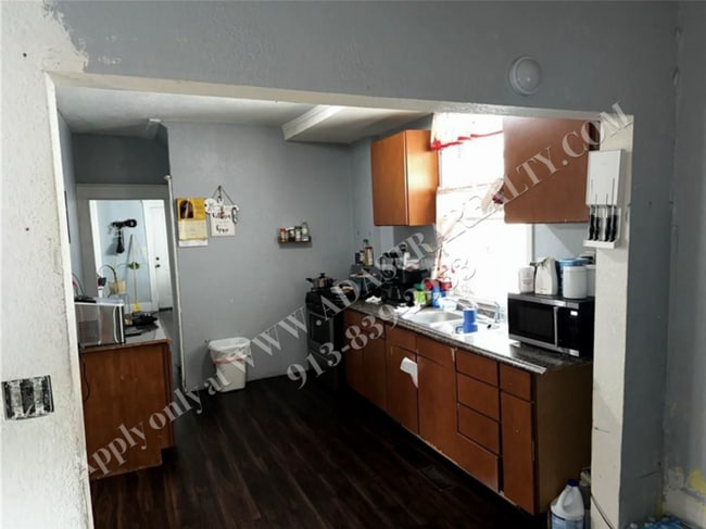 Photo - Cozy 3 Bed 1 Bath Home in KCK-Coming SOON!!