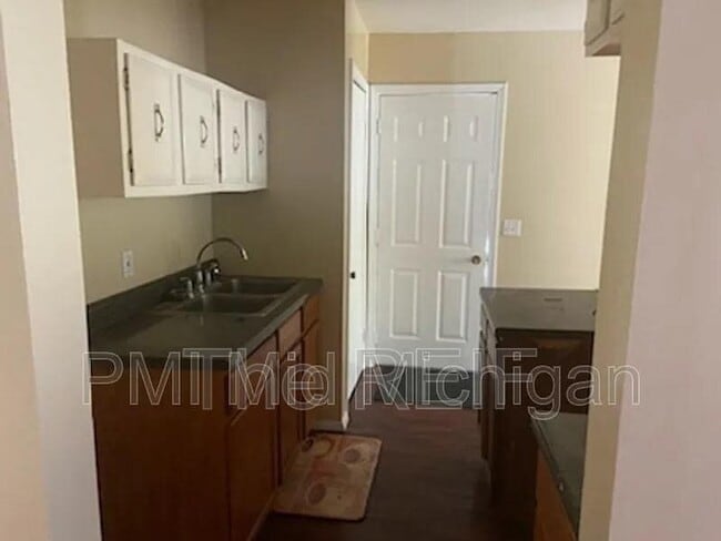Photo - 5517 Drexel St