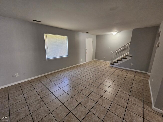 Photo - 6314 Commons Dr