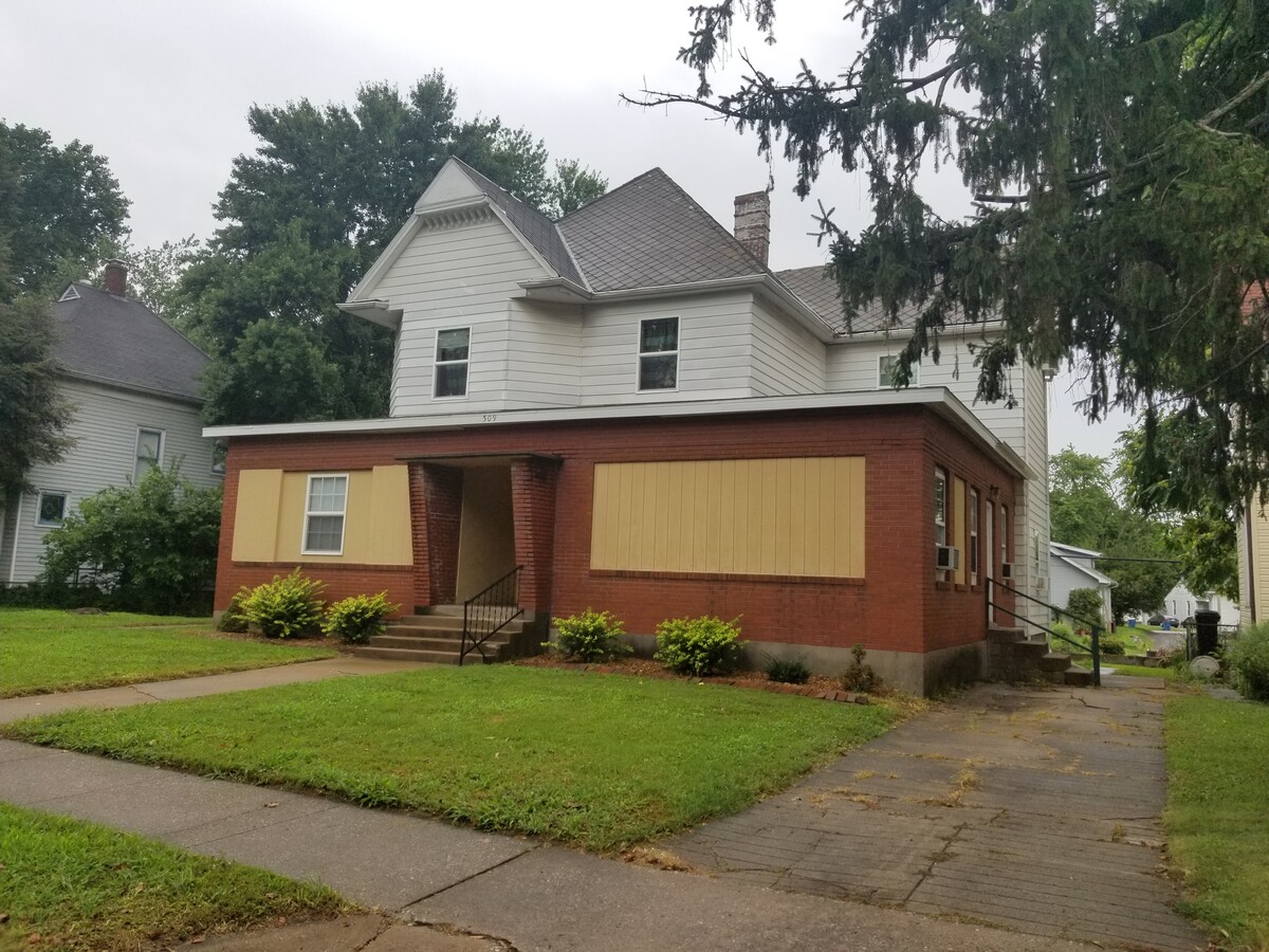 Photo - 509 E Clay St Unit # 3