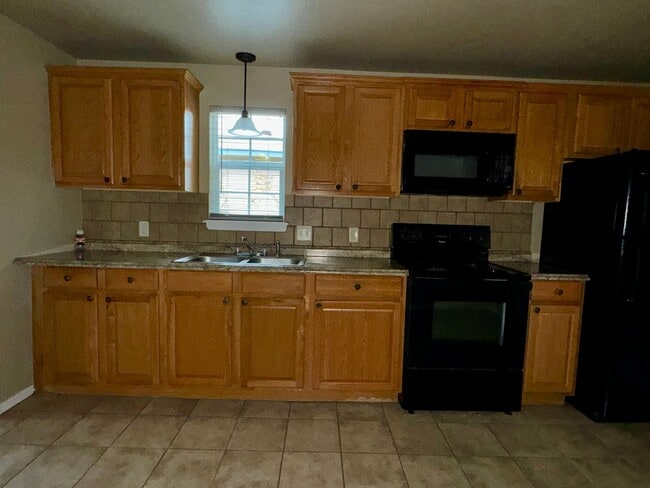 Photo - 705 S 5th St
