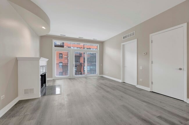 Photo - 550 W Fulton St Unit 507
