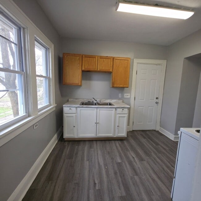 Photo - 3625 E 153rd St