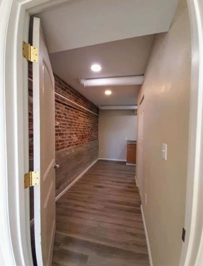 Photo - 306ALUM Unit B