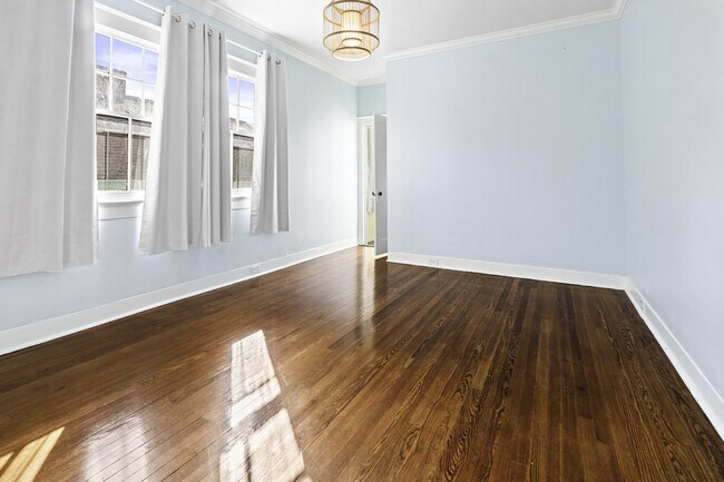 Photo - 165 Alix St
