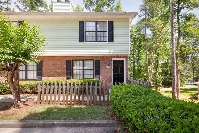 Photo - 3bd/2.5ba Split Level Condo in Quiet Neighborhood!